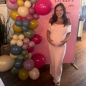 Maternity dress! Perfect for baby shower!